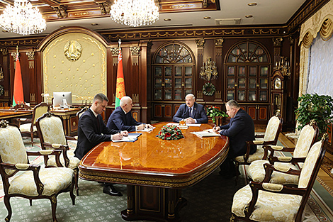 Lukashenko wants construction procedures simplified for different categories of buildings