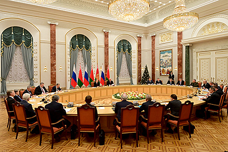 Lukashenko: Belarus-Russia strengthened relations is a natural response to the changing situation