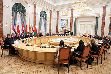 Belarus, Cuba identify points of growth in trade and economy