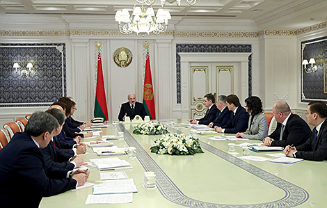 Lukashenko meets with state media chiefs