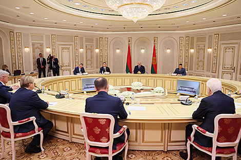Lukashenko: Siberia is a dear region for Belarus