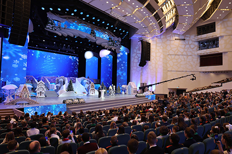 Lukashenko to children: Hard work unlocks equal opportunities for everyone in Belarus