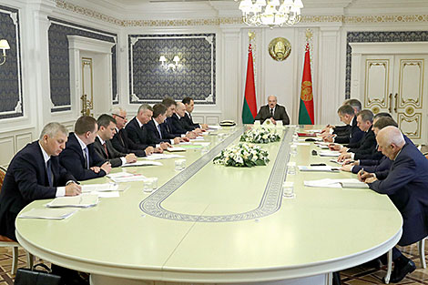 Lukashenko urges to use all tools to help people