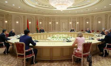 Lukashenko wants CIS to become a political and economic center of power