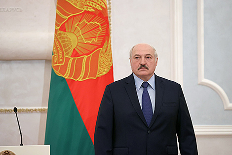 Lukashenko: Only Belarusians have the right to decide on their future