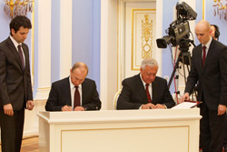 Belarus, Russia sign agreements on Beltransgaz sale, gas supplies