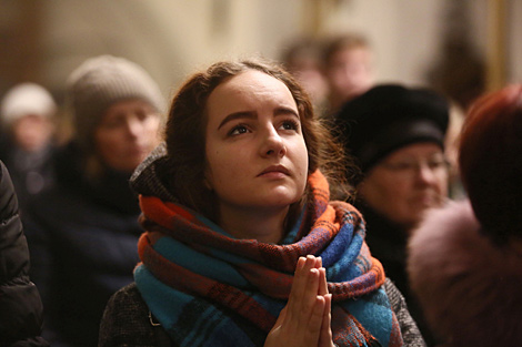 Lukashenko: Christmas eternal light warms people’s hearts