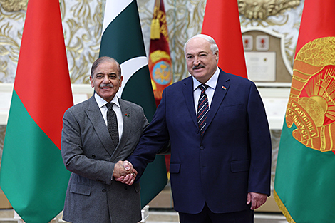 Lukashenko: Belarus enjoys friendly relations with Pakistan