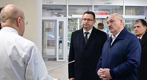 Lukashenko praises Belarus’ cancer care delivery system