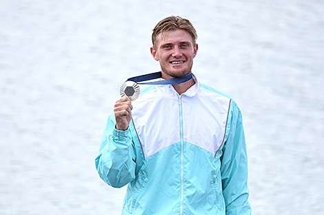 Olympics 2024: Belarus’ Yauheni Zalaty wins silver in men’s single sculls final