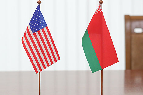 Lukashenko talks to Trump over phone Lukashenko talks to Trump over phone