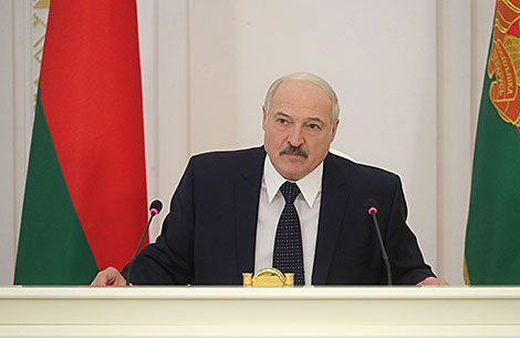 Lukashenko: Belarus maintains momentum in combating coronavirus