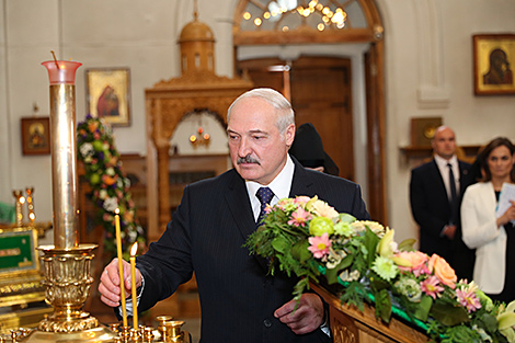 Lukashenko visits Savior and St Euphrosyne Convent in Polotsk