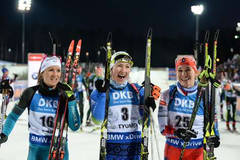 Domracheva wraps up season with Mass Start victory in Tyumen