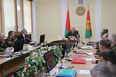 Lukashenko: Belarus is to face unprecedented economic, political, military pressure