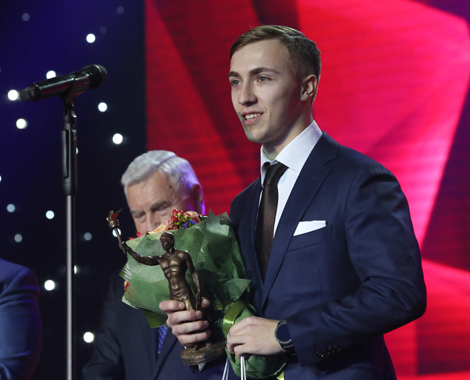 Goncharov, Domracheva named best athletes of 2015-2016
