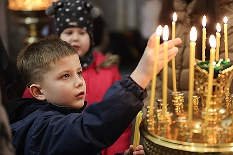 Lukashenko: May the glow of Christmas bring happiness to every family