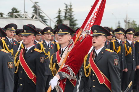Lukashenko: Interior Ministry troops safeguard the constitutional order
