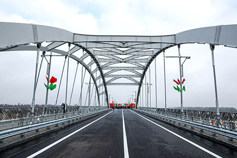 Lukashenko inaugurates renovated bridge over Pripyat River in Mozyr