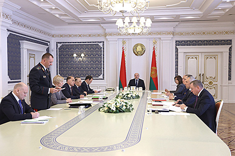 Lukashenko: Those who sincerely want to become Belarus’ citizens are always welcome