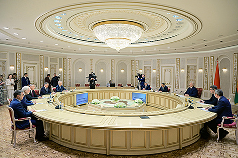 Lukashenko: Cooperation with St. Petersburg is top priority for Belarus