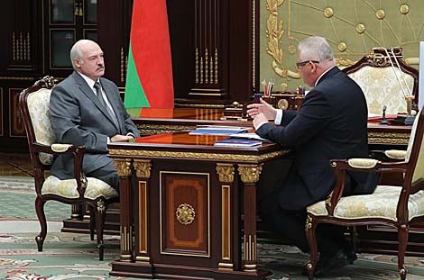 Lukashenko, Karpenko discuss preparations for new school year