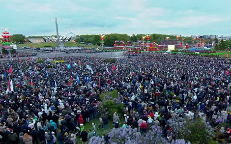 Lukashenko: Belarus honors those, who didn’t waver and who broke the might of Hitler’s Germany