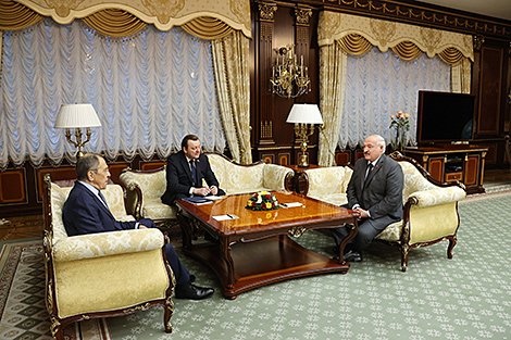 Lukashenko: Attempts to strangle Belarus and Russia have failed