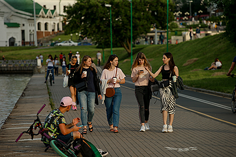 Lukashenko extends Youth Day greetings to young Belarusians