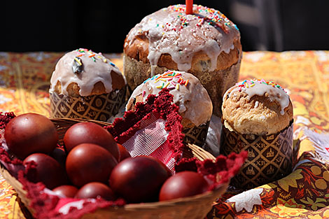 Lukashenko wishes Happy Easter to Christians of Belarus