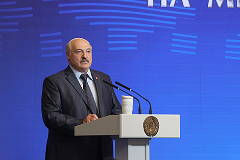 Lukashenko describes today’s Belarus policy as ‘the state for the people’