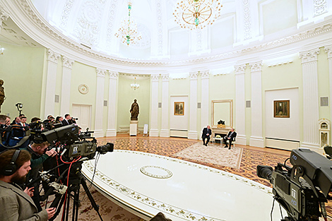 Moscow meeting between Lukashenko, Putin ends well after midnight