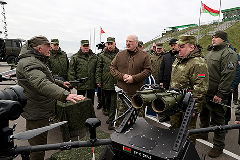 Lukashenko studies Belarus-made drones