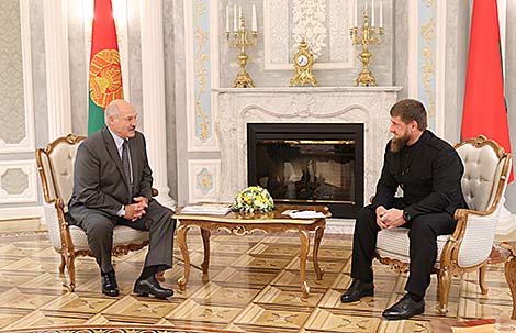 Lukashenko presents Order of Friendship of Peoples to Kadyrov