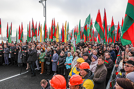 Lukashenko explains reasons for visiting Mozyr