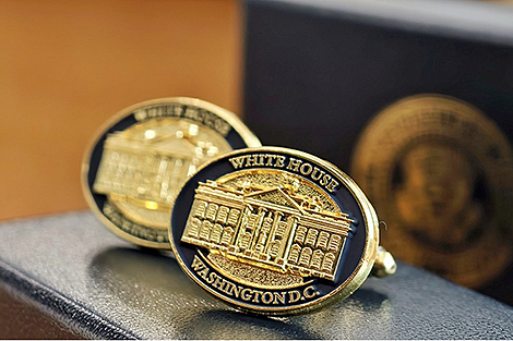 Trump presents Lukashenko with cufflinks featuring White House image