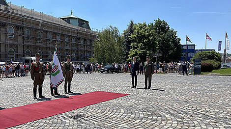 Belarusian ambassador presents credentials to Hungarian president