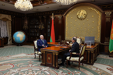Lukashenko meets with Belarus' UN ambassador
