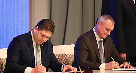 Belarus, Ukraine sign agreement on readmission