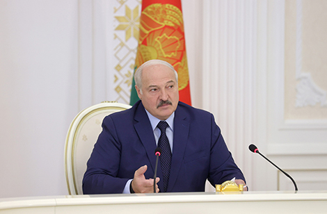 Lukashenko wants tougher response to unfriendly moves towards Belarus