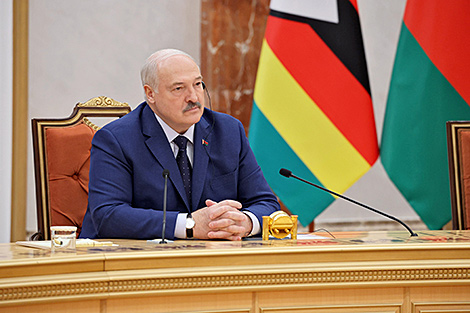 Lukashenko: Belarus is ready to receive more students from Zimbabwe