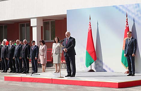 Lukashenko wants tougher discipline at school