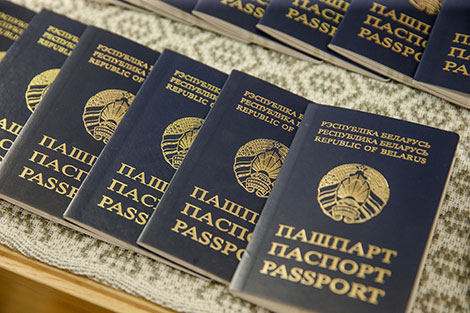 Plans to introduce biometric passports in Belarus in 2021 still in place