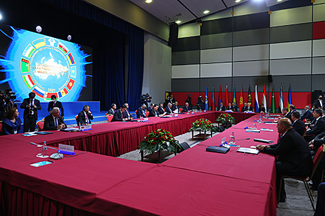 CIS heads of government sign package of documents on cooperation in Minsk