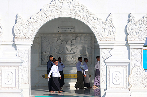 Lukashenko’s visit to Myanmar concludes with cultural program