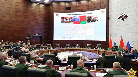 Belarus, Russia discuss military cooperation