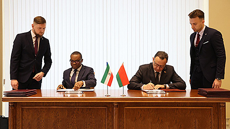 Belarus, Equatorial Guinea sign agreement on cooperation in healthcare