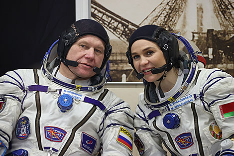 Putin awards Order of Gagarin to Vasilevskaya, Novitsky