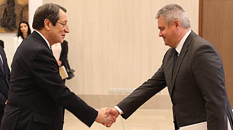 Belarus ambassador presents credentials to Cyprus president