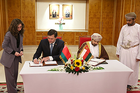 Belarus, Oman sign documents on cooperation, outline roadmaps by sectors